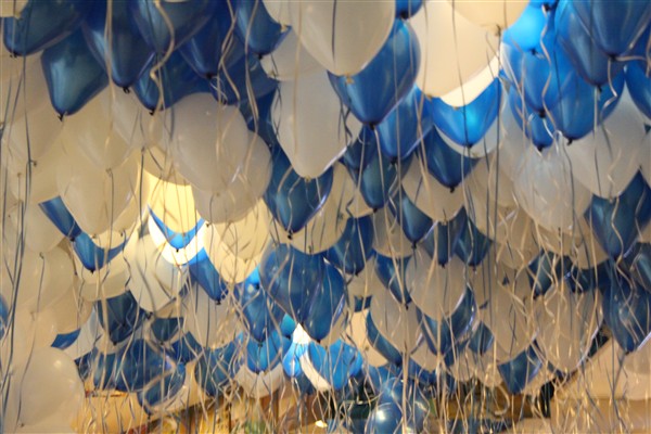 北京朝阳年会气球布置 气球场地布