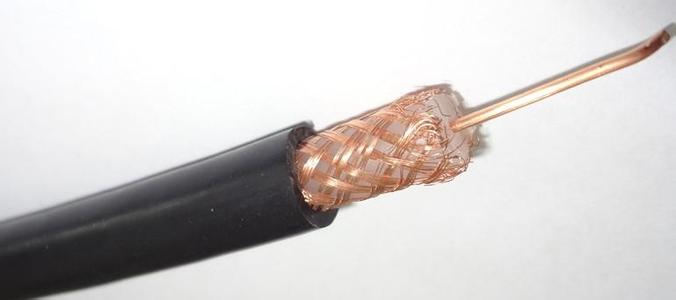 基带电缆又分细同轴电缆和粗同轴电缆.