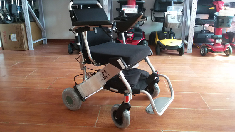 江苏平方电动轮椅折叠电动轮椅北京电动轮椅专