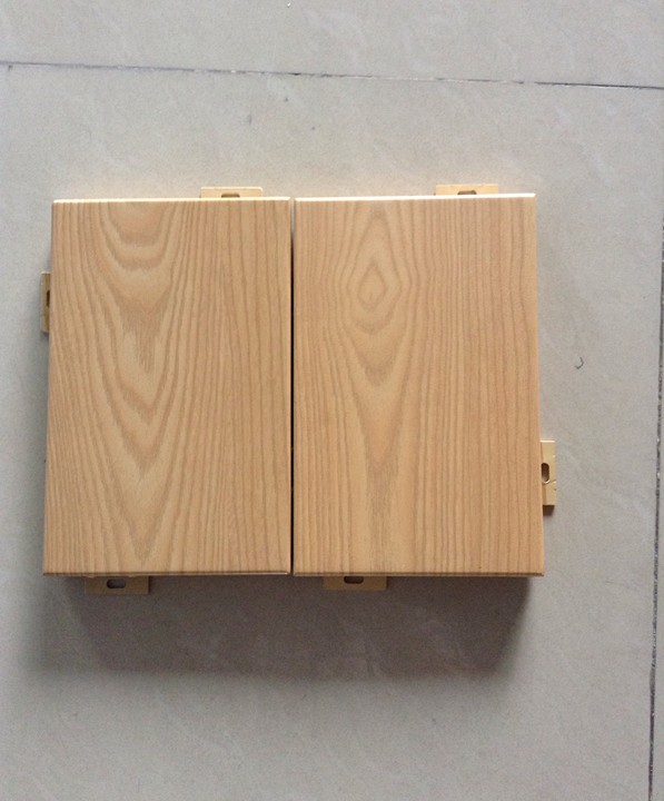 雷克薩斯4S店使用多厚木紋鋁單板